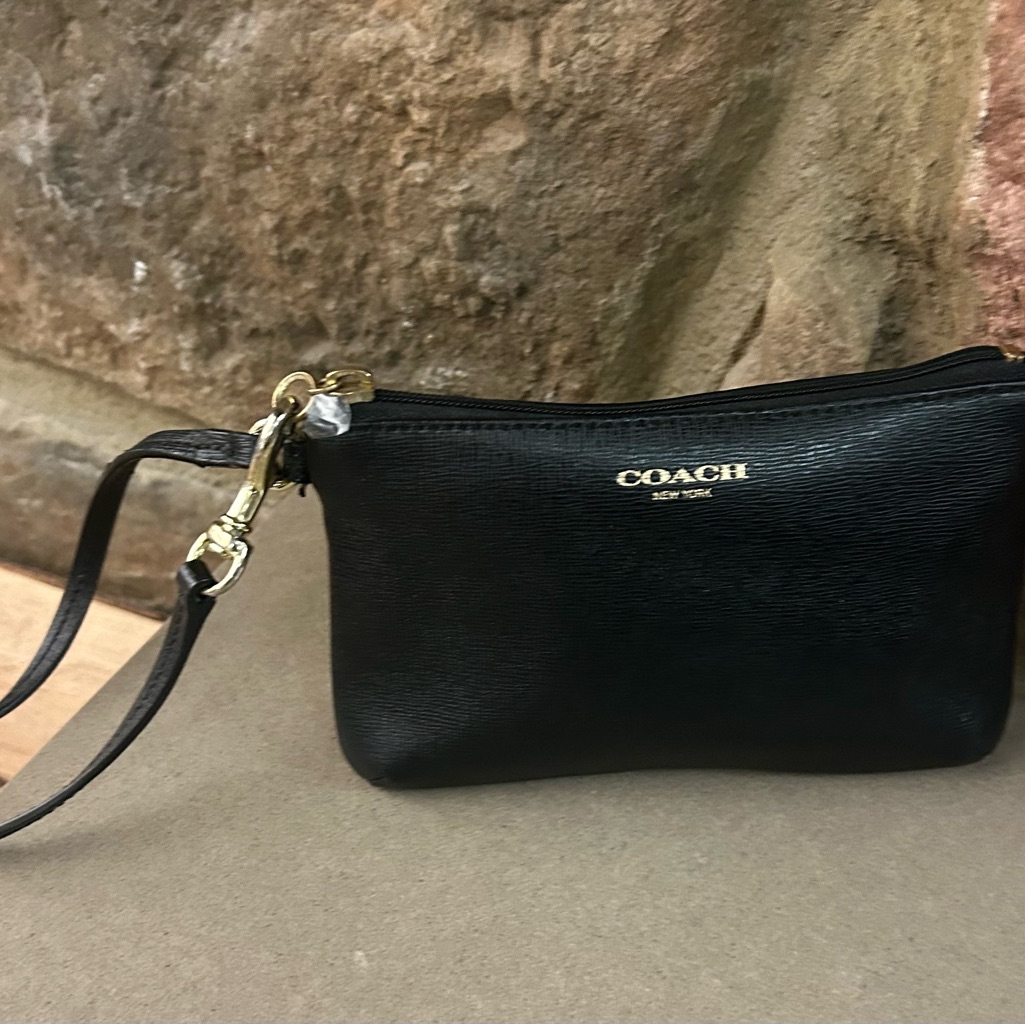 Coach Black Leather WristletVery Nice Clean Coach Black Leather WristletVery Nice Clean